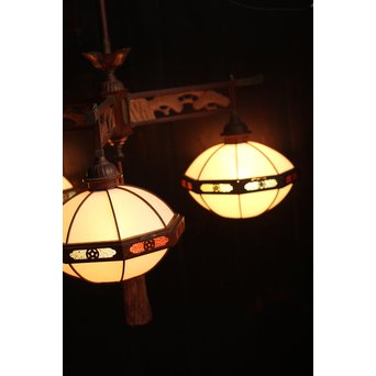 宣徳色と多彩色ガラスの3灯シャンデリア照明　A1268 