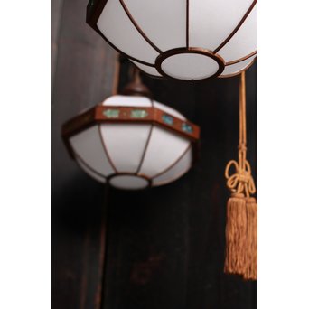 宣徳色と多彩色ガラスの3灯シャンデリア照明　A1268 