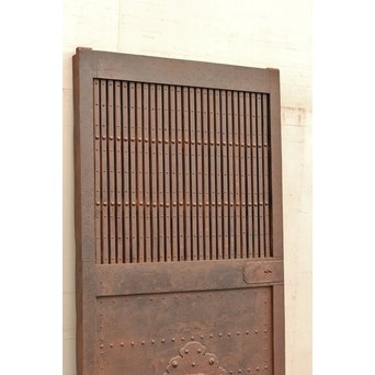 鉄づくし巾着金具格子蔵戸　W356 