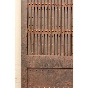 鉄づくし巾着金具格子蔵戸　W356 