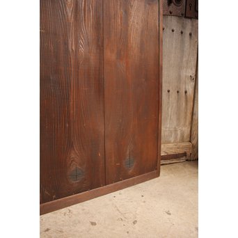 節からの覗き穴のある板戸　B731 