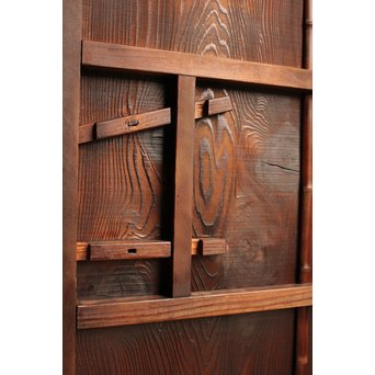 節からの覗き穴のある板戸　B731 