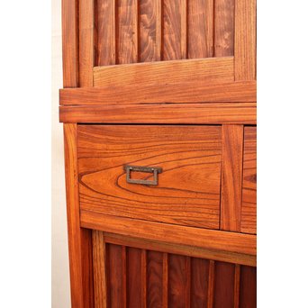 縦桟引戸の欅階段箪笥　M54 