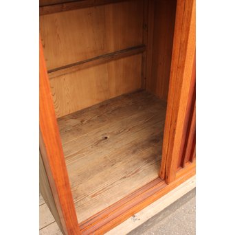 縦桟引戸の欅階段箪笥　M54 