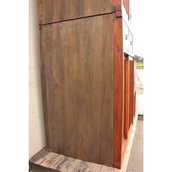 縦桟引戸の欅階段箪笥　M54 