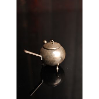 韓国美術工芸 李王家 純銀獣口三脚水滴　S2024 