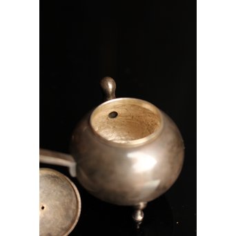 韓国美術工芸 李王家 純銀獣口三脚水滴　S2024 