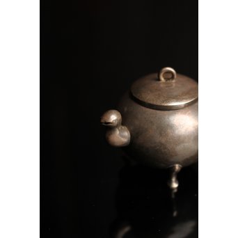 韓国美術工芸 李王家 純銀獣口三脚水滴　S2024 