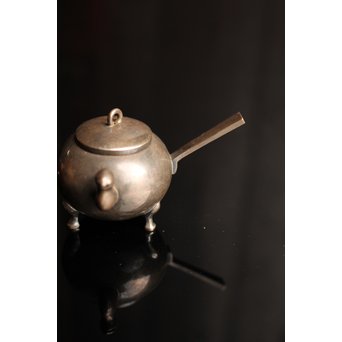 韓国美術工芸 李王家 純銀獣口三脚水滴　S2024 