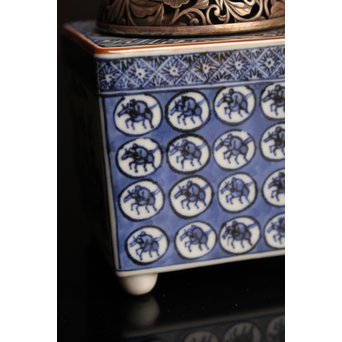 三浦竹泉銘祥瑞手銀火屋四方香炉　K104 