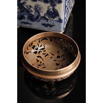 三浦竹泉銘祥瑞手銀火屋四方香炉　K104 