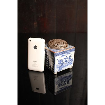 三浦竹泉銘祥瑞手銀火屋四方香炉　K104 