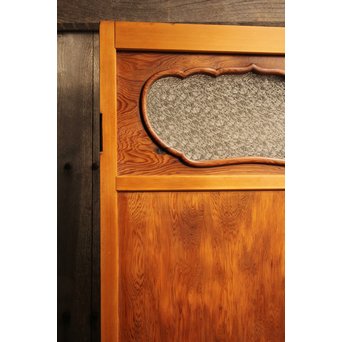 屋久杉系上杉一枚板雪隠戸/白目　GD804 