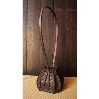 和田菁竺銘　竹工芸唐物写竹花籠　S2214 