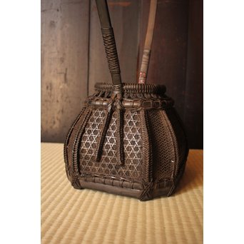 和田菁竺銘　竹工芸唐物写竹花籠　S2214 