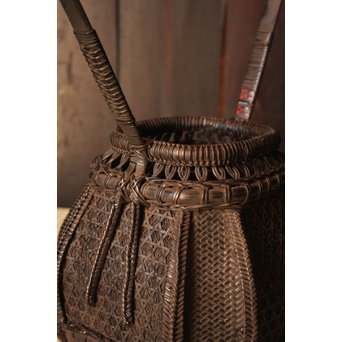 和田菁竺銘　竹工芸唐物写竹花籠　S2214 