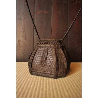 和田菁竺銘　竹工芸唐物写竹花籠　S2214 