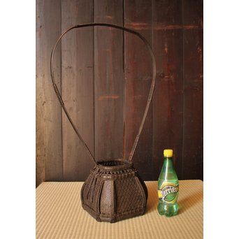 和田菁竺銘　竹工芸唐物写竹花籠　S2214 