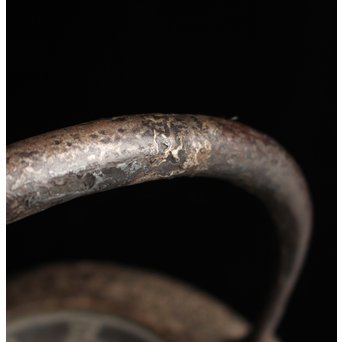 光玉堂日露征記念丸型鉄瓶　H429 