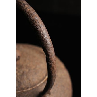 有坂銘　侘砲口鉄瓶　H430 