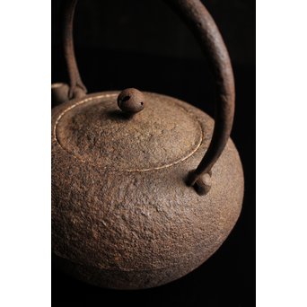 有坂銘　侘砲口鉄瓶　H430 