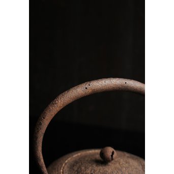 有坂銘　侘砲口鉄瓶　H430 