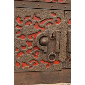 唐草佐渡型船箪笥　I243 