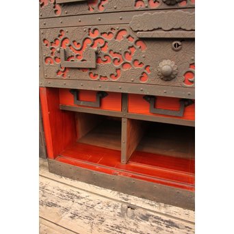 唐草佐渡型船箪笥　I243 