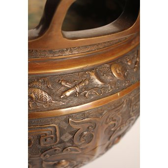 古青銅器風饕餮紋宣徳大火鉢/瓶掛　H444 