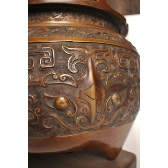 古青銅器風饕餮紋宣徳大火鉢/瓶掛　H444 