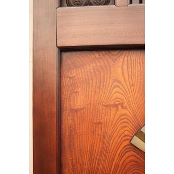 象嵌肉厚扇真鍮金具総欅上杢格子蔵戸　W436 