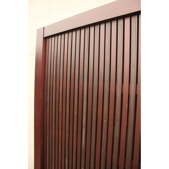 象嵌肉厚扇真鍮金具総欅上杢格子蔵戸　W436 