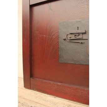 象嵌肉厚扇真鍮金具総欅上杢格子蔵戸　W436 