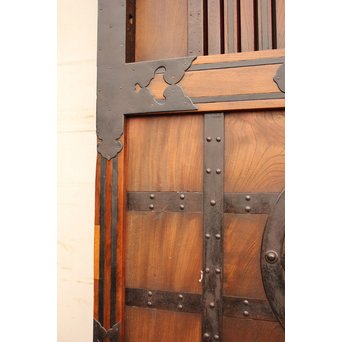 鉄尽総欅格子蔵戸　W439Y 