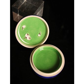 永楽善五郎造　兎交趾焼香合　K248 