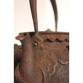 大国造底印有　饕餮紋鉄瓶　K260 