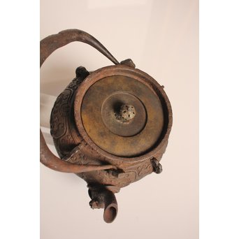 大国造底印有　饕餮紋鉄瓶　K260 