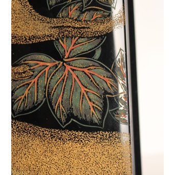 稲垣豊秋作　彫漆色紙箱’野狐’　S2723 