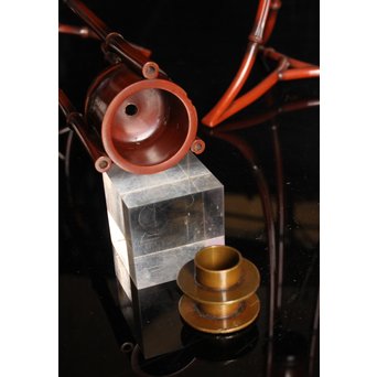 猩々堂紹美造　緋銅竹式燭台一対　J2328 