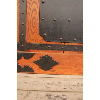 豪華鉄金具総欅格子蔵戸　W468Y 