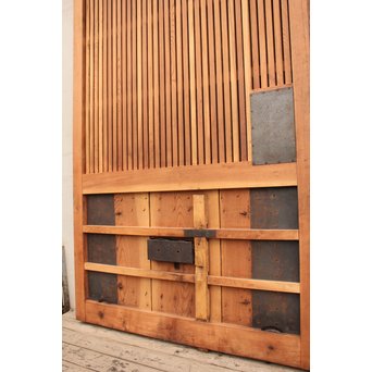 豪華鉄金具総欅格子蔵戸　W468Y 