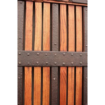 幅狭豪華鉄金具格子蔵戸　W469 