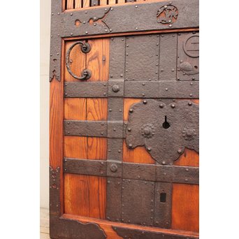 幅狭豪華鉄金具格子蔵戸　W469 