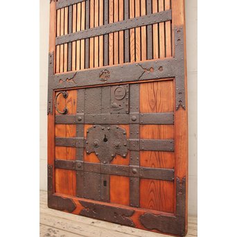 幅狭豪華鉄金具格子蔵戸　W469 