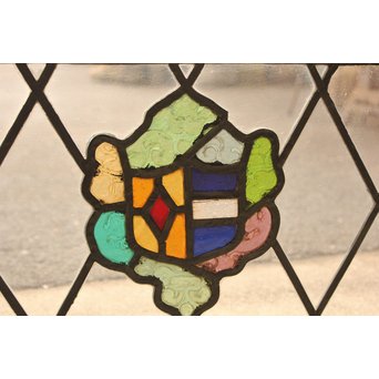 小川三知デザイン　ステンドグラス　GD916Y 