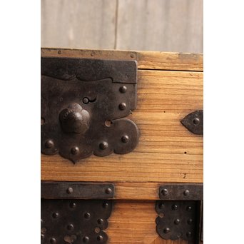 総桐多金具帳場箪笥　I375 