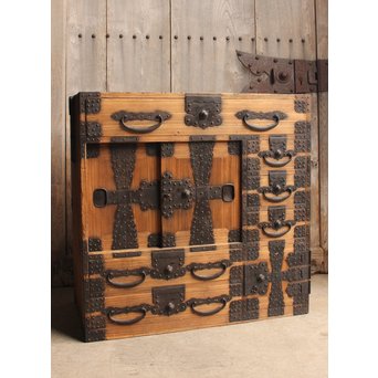 総桐多金具帳場箪笥　I375