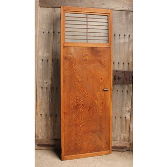 屋久杉系一枚板の雪隠戸　GD946