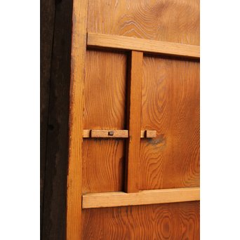 屋久杉系一枚板の雪隠戸　GD946 