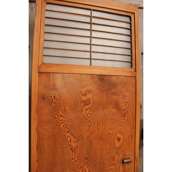 屋久杉系一枚板の雪隠戸　GD946 